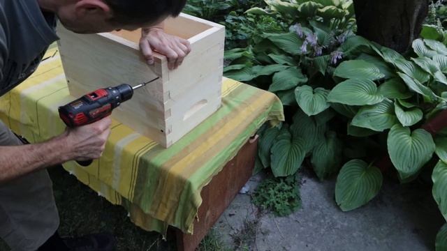 Сборка шестирамоного улья / шестирамочник / 6 frames nuc manufacture смотреть онлайн