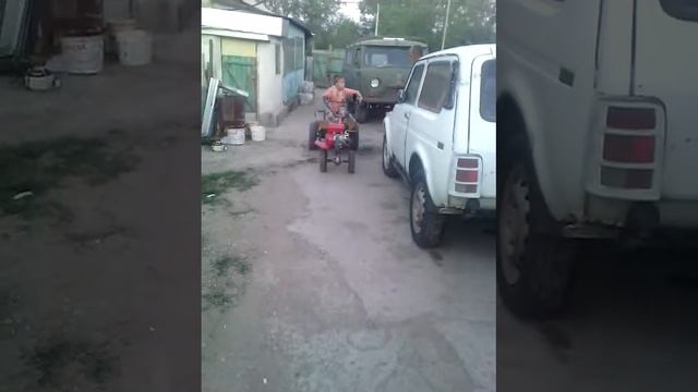 Езда на мотоблоке смотреть онлайн