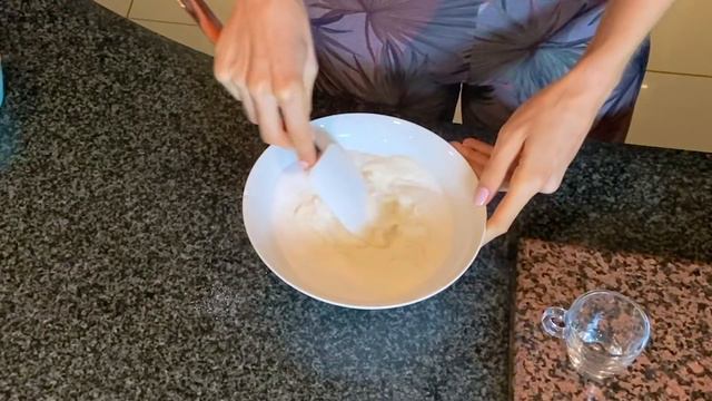 Low Calorie Birthday Cupcakes | 150 Calories | High Protein Surprise Centre смотреть онлайн