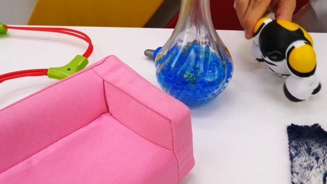 Игры с доктор Ой - У Бена 10 проблемы? Поможем ему! Игры и больничка для игрушек @GulliverRu смотреть онлайн