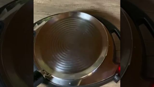 Жареные яйца в сосиске АМС смотреть онлайн