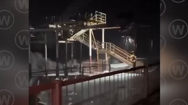 Black Sea Attacks the Cities! Scary Waves hit Sochi, Crimea and Turkey, Storm Bettina смотреть онлайн
