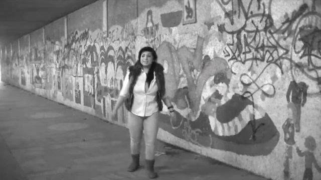 Dezan Lionel & Gana Don-Willst hier Raus Official Video Clip смотреть онлайн