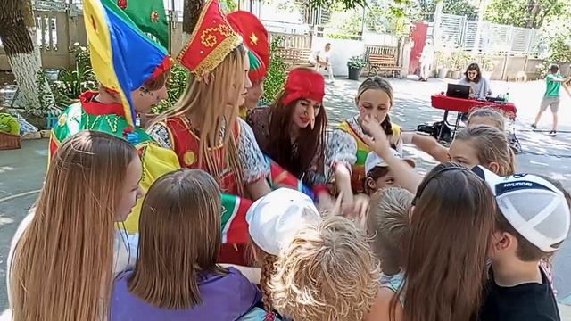 Время пить чай - Ура! Каникулы2 Шк Разв 3.06.24 смотреть онлайн