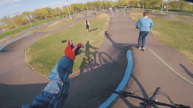 САМЫЙ БОЛЬШОЙ ПАМП ТРЕК ЕВРОПЫ | Велопокатушка на памп трек Марьино