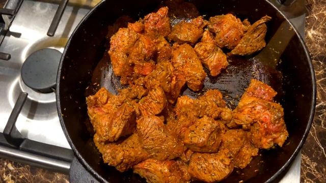 СОЧНОЕ МЯСО запеченое в ТЫКВЕ / простой рецепт смотреть онлайн