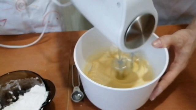 Очень Простой и Вкусный рецепт Ванильных капкейков. смотреть онлайн