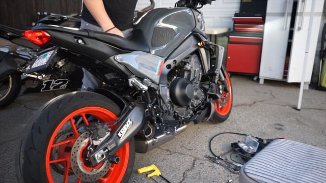 SC Project STR1 baffle / catalytic (off) for Yamaha Mt09 смотреть онлайн