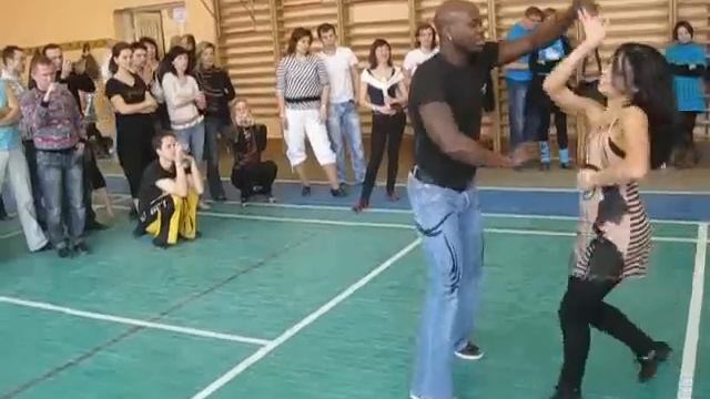 Bachata Festival Minsk 2011 (5).avi смотреть онлайн