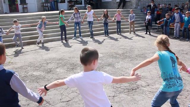 Раз, два, три. Веселый хоровод. 50-летие ж/м "Восточный" смотреть онлайн