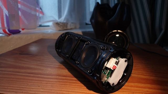 JBL FLIP 4 BASS TEST | WITHOUT PASSIVE RADIATOR (RIP) смотреть онлайн