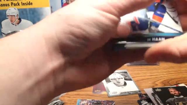 2017-18 UD Series 1 Exclusive Parkhurst Rookie Blaster! смотреть онлайн