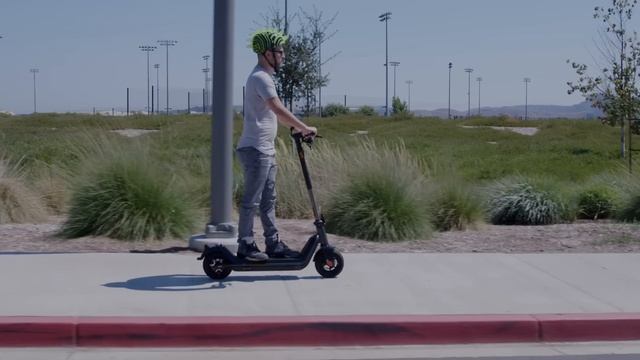 NIU: Best Electric Scooter? смотреть онлайн