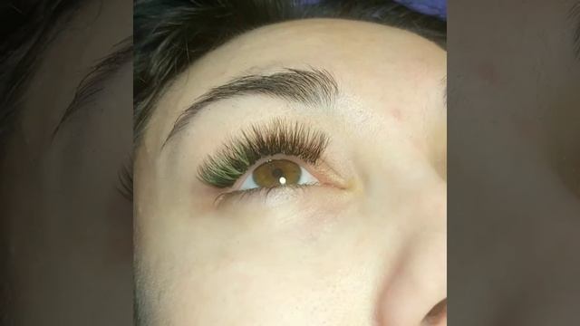 Реснички со ставками на уголки жёлтого цвета смотреть онлайн