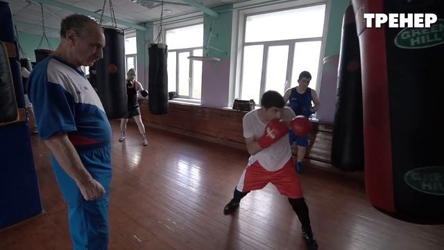 Мешок не должен качаться от ударов / Серийная работа на мешке смотреть онлайн