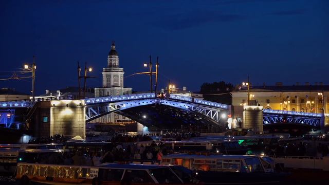 The Palace Bridge in Saint Petersburg смотреть онлайн