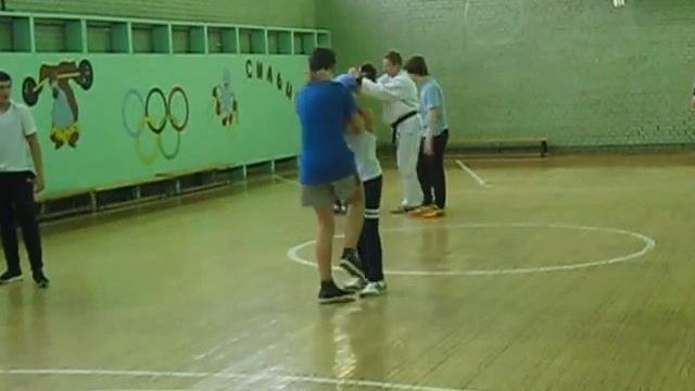 Мой дебют на уроке физической культуры в средней школе) смотреть онлайн