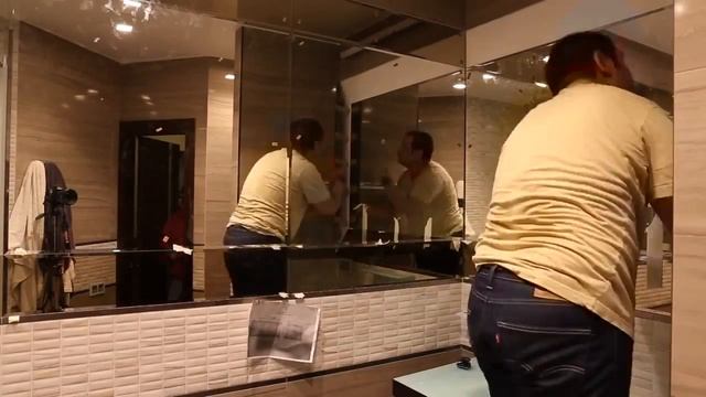 Монтаж зеркального панно в ЖК "Золотые Ключи" Зеркало "Серебро" , "Бронза" 4мм фацет 15мм. смотреть онлайн