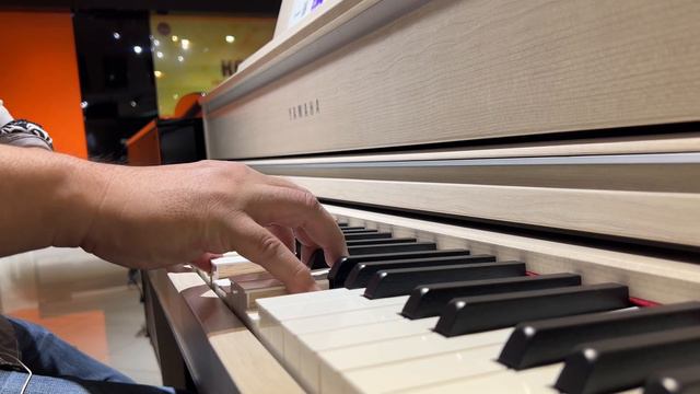 Piano Yamaha CLP-775 смотреть онлайн