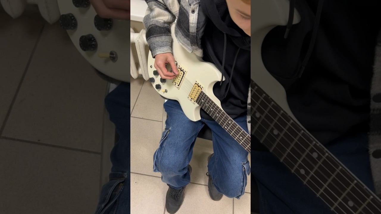 Решил показать,как ко мне пришла Yamaha SG200 и как я ее забирал #shorts #цой #каспарян #yamahasg200 смотреть онлайн