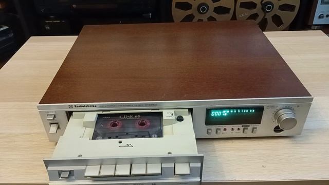 RADIOTEHNIKA М201 СТЕРЕО мини-обзор и работа аппарата от 11.02.2023. смотреть онлайн