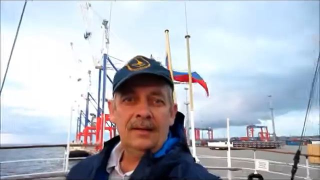 Первый день на "Мире" смотреть онлайн