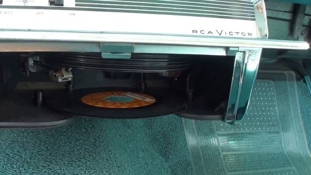 1960 Plymouth Fury Convertible with Factory Record Player - My Car Story with Lou Costabile смотреть онлайн