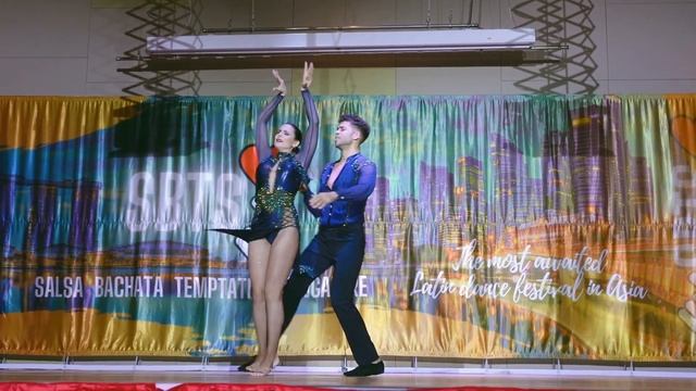 Irene y Tomas Bachata Performance SBTS 2023 Salsa Bachata Temptation Singapore смотреть онлайн