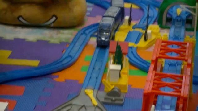 много Модель поезда Токио【игрушечный поезд】(00078-00082 ru) смотреть онлайн