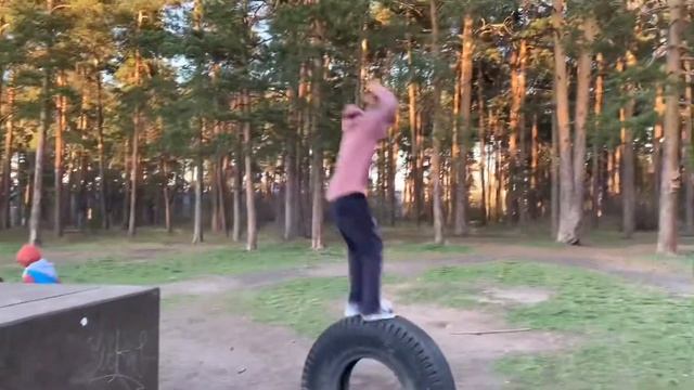 Видео о спортивных ребятах//тренировка смотреть онлайн