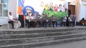 Марш - Октябрьский.