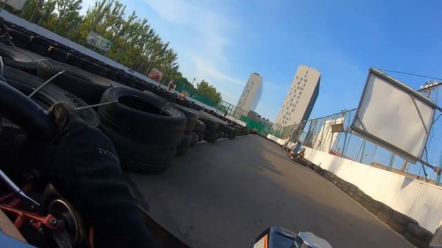 пытаемся поставить лучшее время круга смотреть онлайн