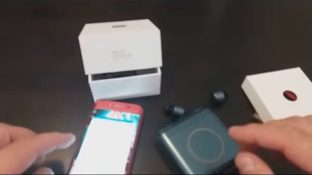 X4T 3 в1 Наушники Power bank и Беспроводная зарядка смотреть онлайн