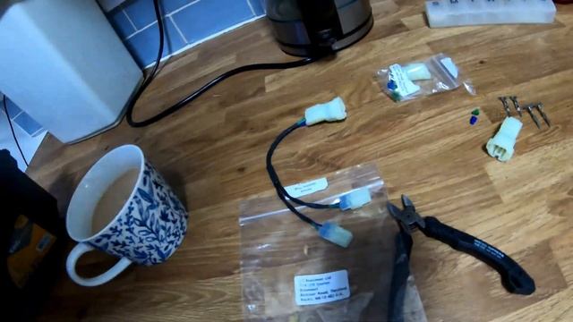 Honda CB500X - Spotlights on a Budget смотреть онлайн