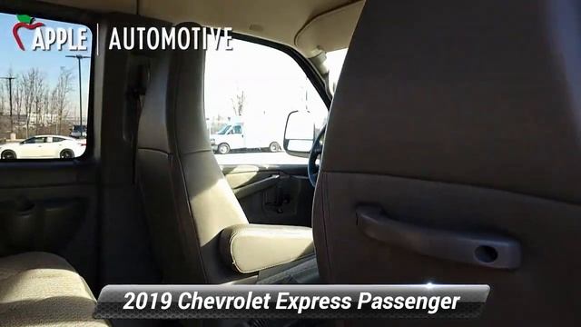 Used 2019 Chevrolet Express Passenger LT, York, PA C18007P смотреть онлайн