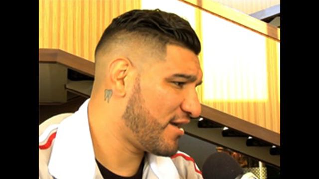 ARREOLA VS DOMINIC BREAZEALE POSTPONED ARREOLA BREAKS ANKLE смотреть онлайн