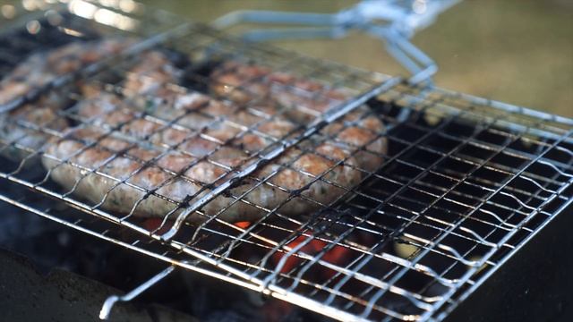 Купаты из свинины и говядины смотреть онлайн
