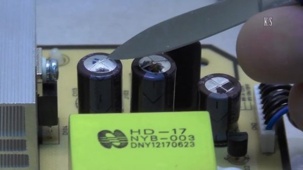 Монитор SyncMaster 204B не включается