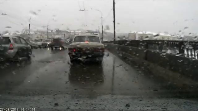 весна пришла, дороги тают(Омск) смотреть онлайн