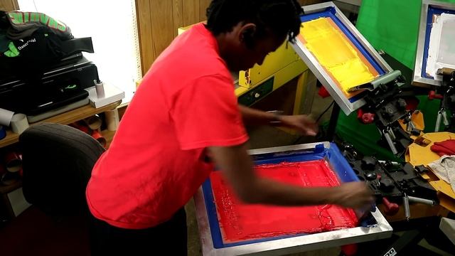 4 Color Screen Print Design смотреть онлайн