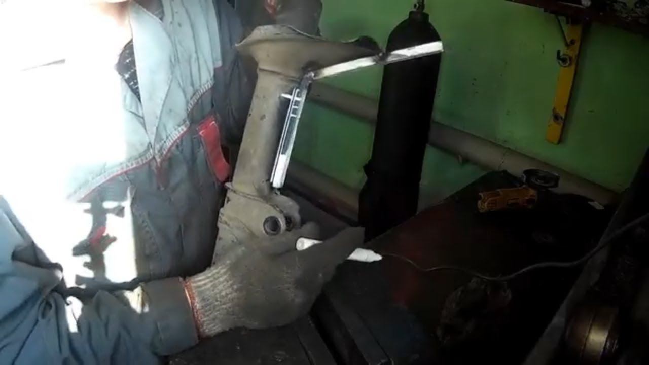 как поднять чашку стойки автомобиля  NISSAN TERRANO