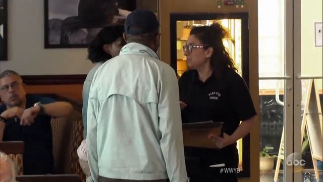 White waitress wants black diners to prepay for their meals l What Would You Do смотреть онлайн