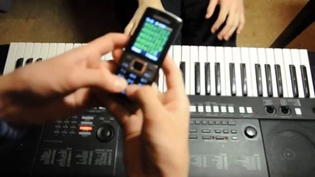 Оператор играет ATC на телефоне смотреть онлайн