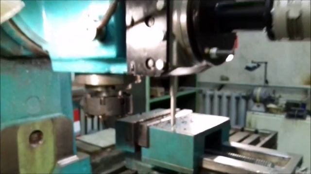 Долбёжная головка на фрезерном станоке своими руками смотреть онлайн