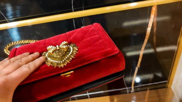 ШОПИНГ ВЛОГ/DOLCE GABBANA/АУТЛЕТ В ИТАЛИИ/НАДЁЖНЫЙ БАЙЕР В ИТАЛИИ/ПРОДАЖА/ПОКУПКИ/ОДЕЖДА/МОДА/СУМКИ смотреть онлайн