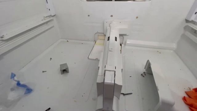 Объемный ремонт холодильника +$40 чаевых. Подключаем сушильную машину в США смотреть онлайн