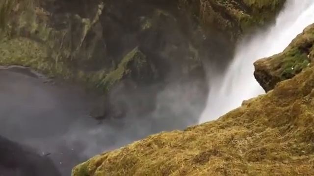 водопад Skógafoss смотреть онлайн