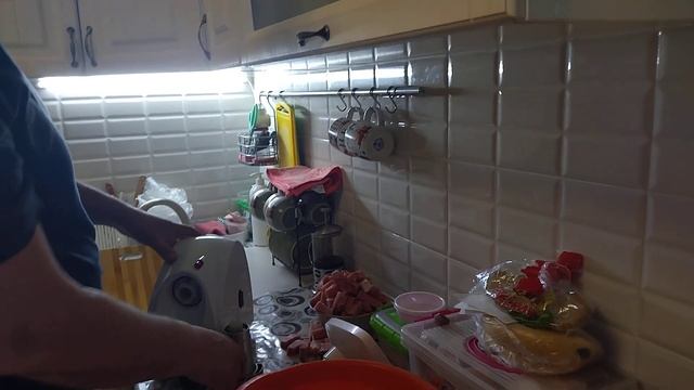 Кормушка для птиц и сало /Фарш на пельмени/ что случилось с картошкой,,, смотреть онлайн