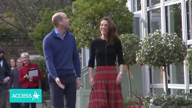 Kate Middleton, Prince William & 3 Kids Rock Casual Outfits In New Christmas Photo смотреть онлайн