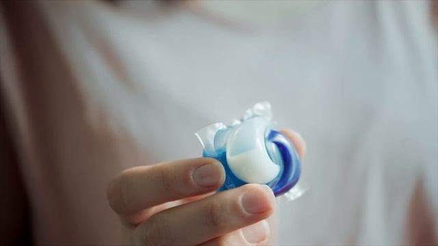 Капсулы для стирки Tide Всё в 1 Pods Альпийская Свежесть смотреть онлайн